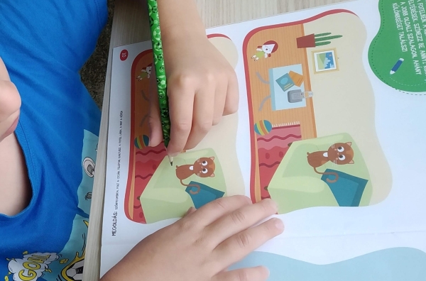 Különbség kereső